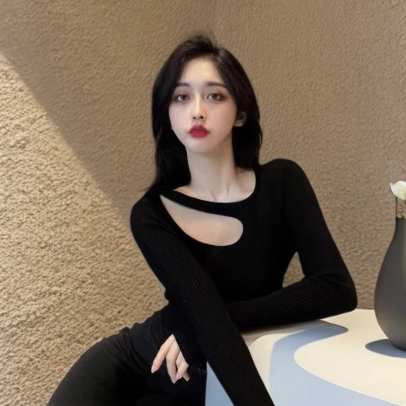 黑色上衣小心机镂空长袖t恤女修身春秋设计感小众个性显瘦打底衫