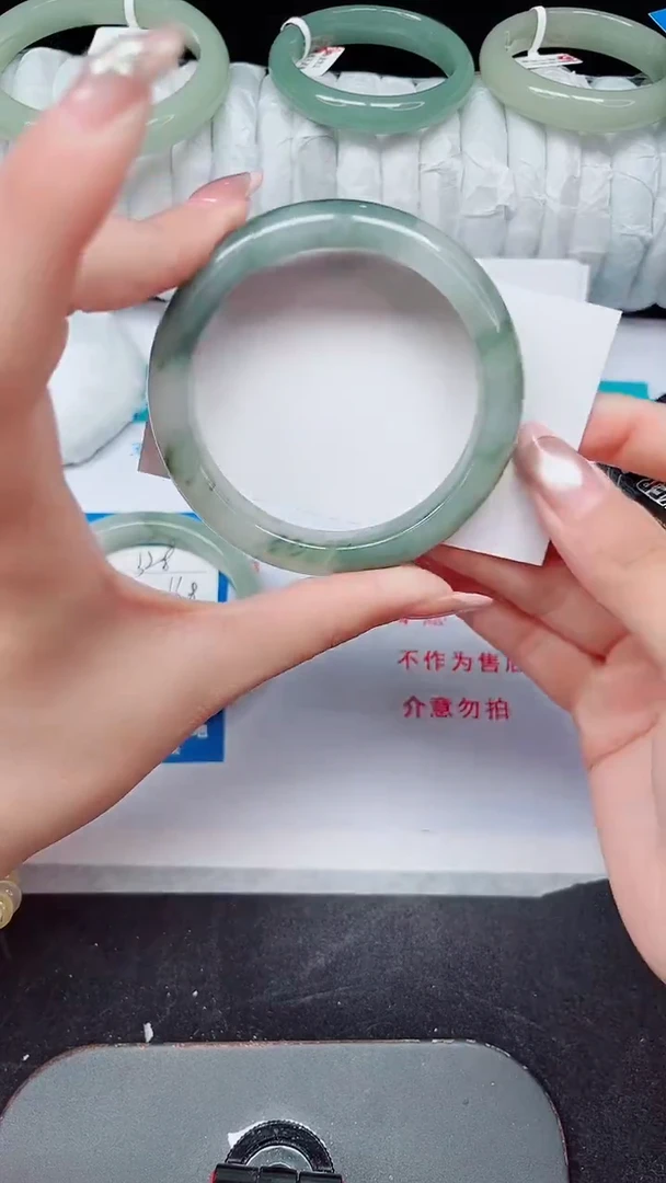 未镶嵌手镯石英质玉329-56/57