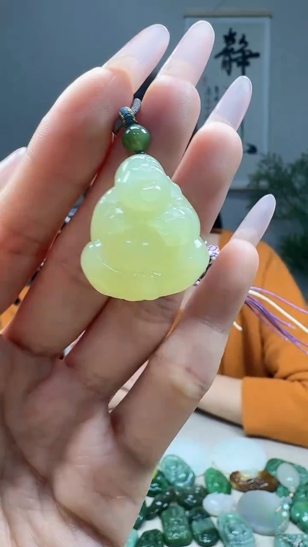 未镶嵌和田玉挂件1