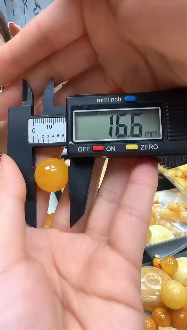【闪购商品】琥珀裸石未镶嵌珠子