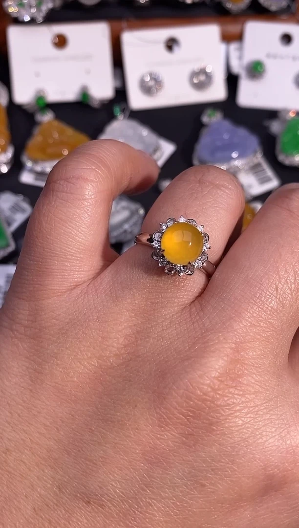 【闪购商品】翡翠戒指18K金镶嵌戒指