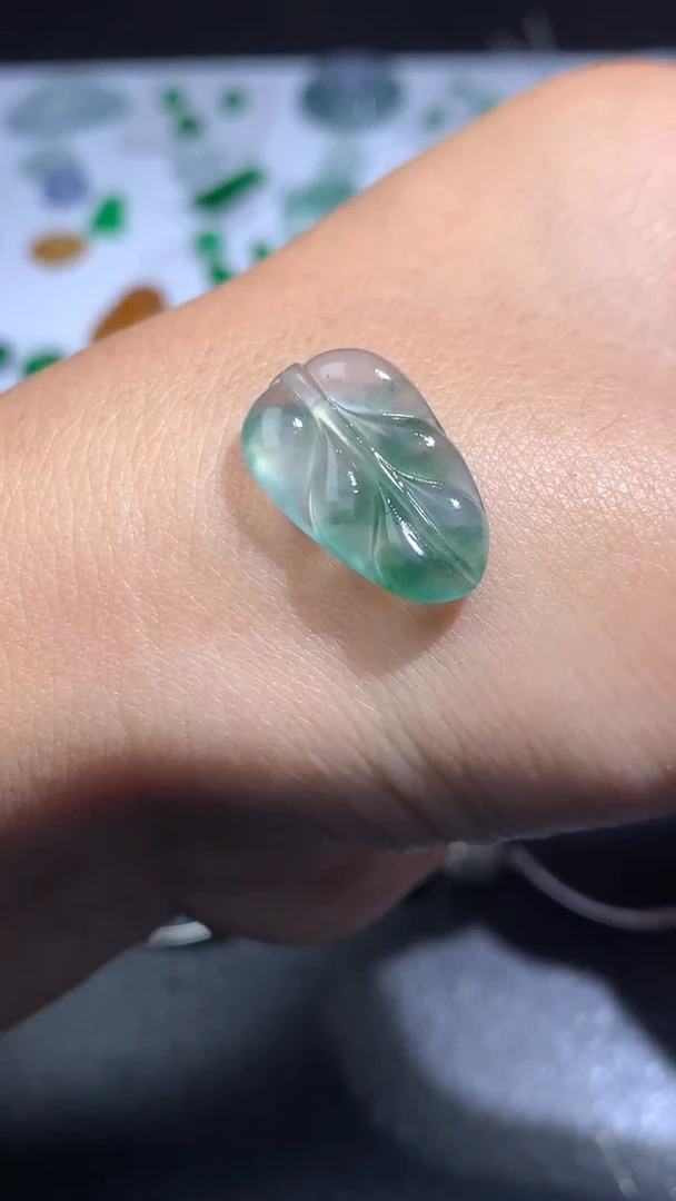 未镶嵌定制翡翠毛货