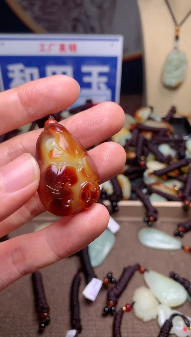 【闪购商品】和田玉颈饰未镶嵌1