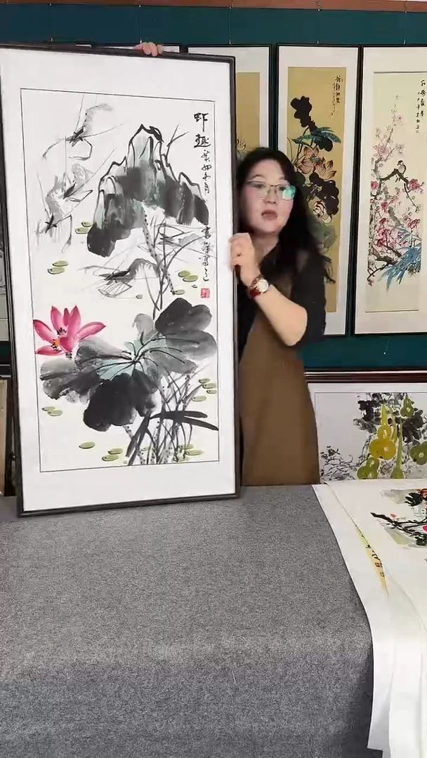国画63*123荷花实木装裱