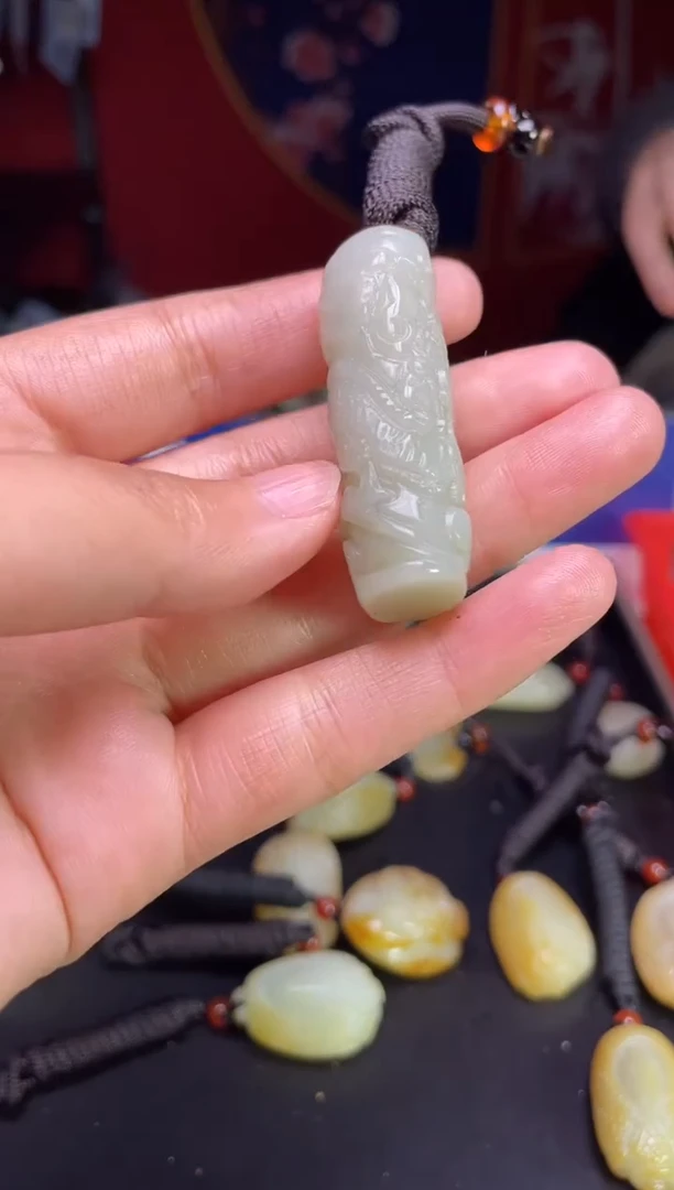 颈饰未镶嵌和田玉123