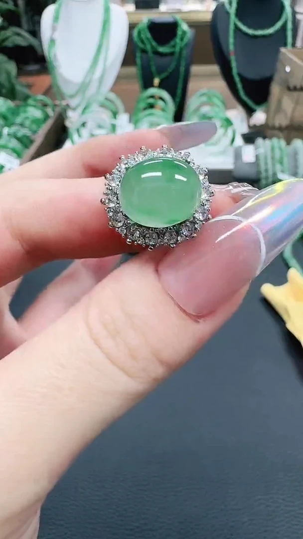 未镶嵌1石英质玉（非洲翠）/1462