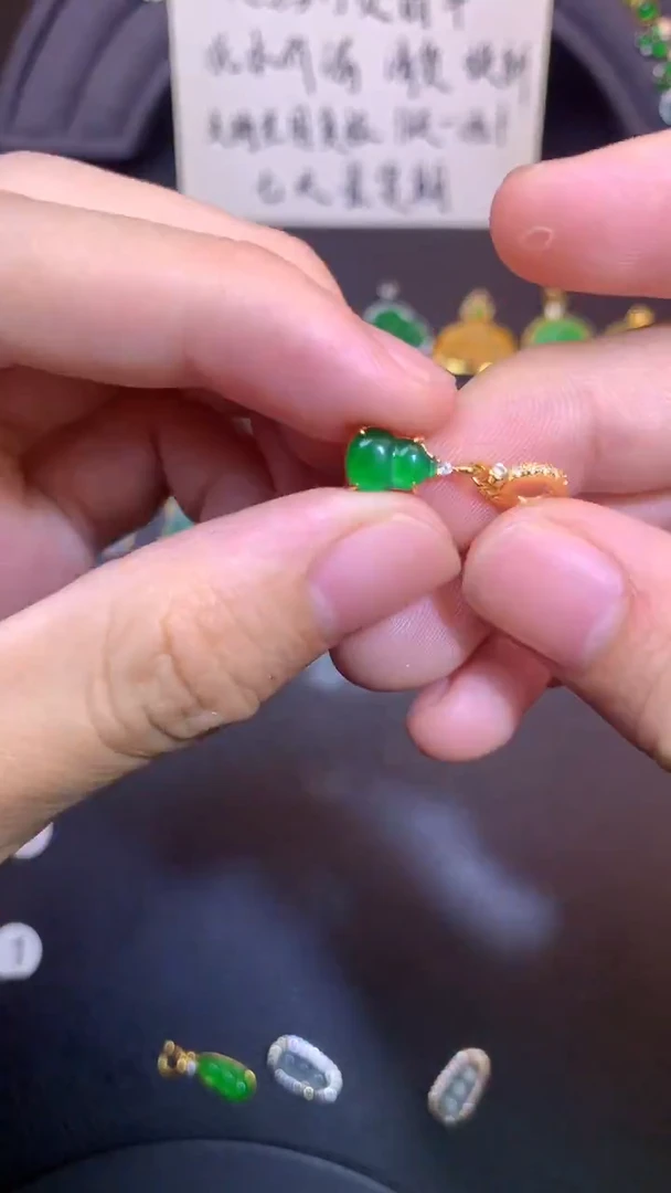 吊坠(不含链)银S925镶嵌翡翠1