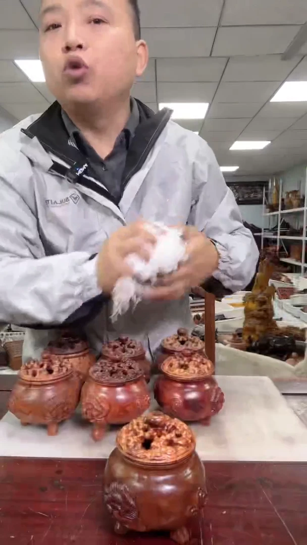 【闪购商品】花梨木类木雕工艺品88888888