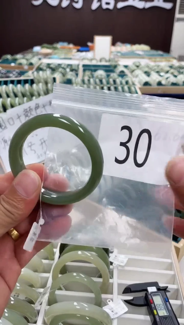 和田玉手镯未镶嵌和田玉手镯54圈30号