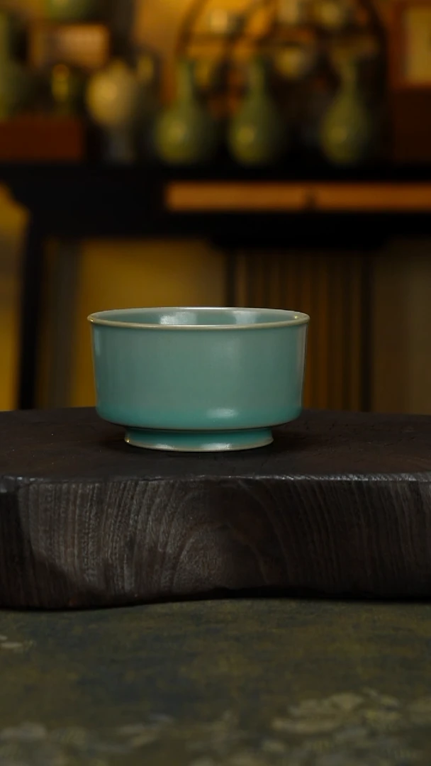 杯子瓷深蓝釉-带足圆唇杯-微瑕