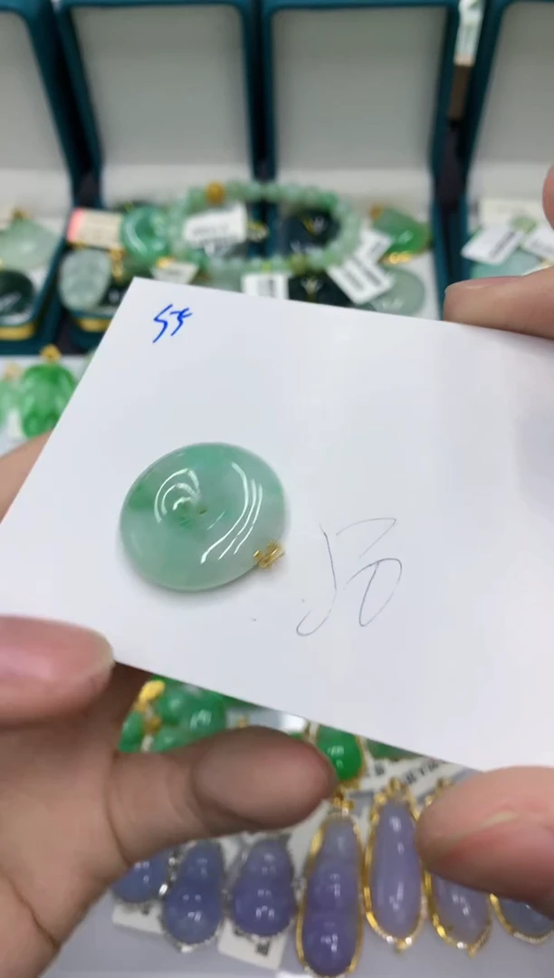 【闪购商品】翡翠颈饰18K金镶嵌翡翠链接