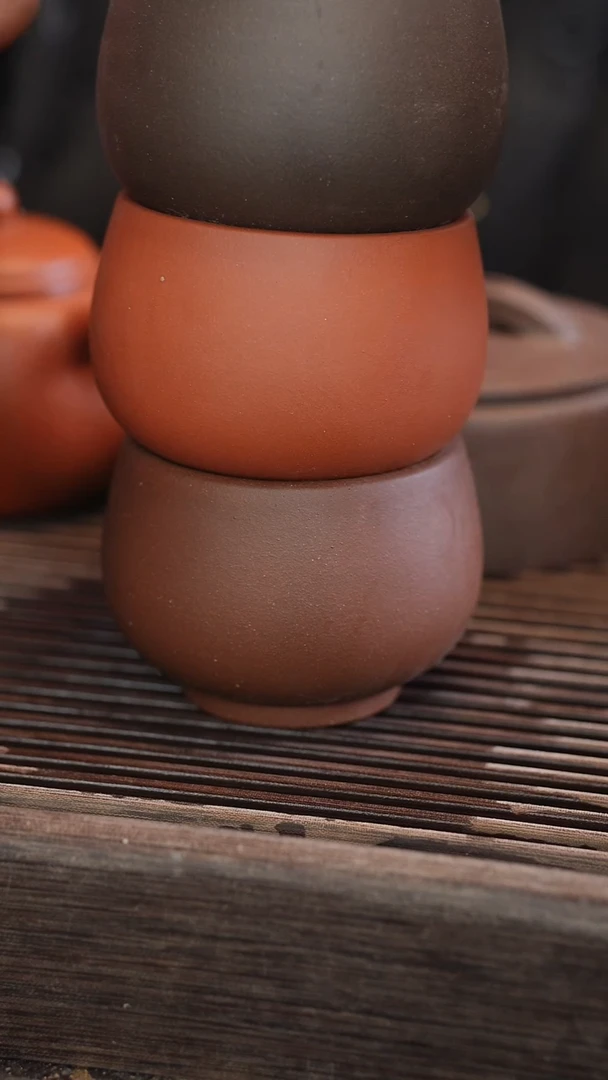 茶壶紫砂【发三个杯子】200cc 【缸杯】北红赤铁 黑金砂 变色龙