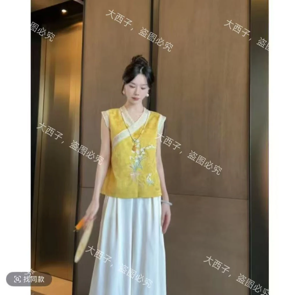 常规款薄款V领常规刺绣无袖上衣网红夏季女装工装风