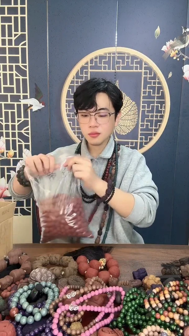 泥塑小*团四季立体狐手串