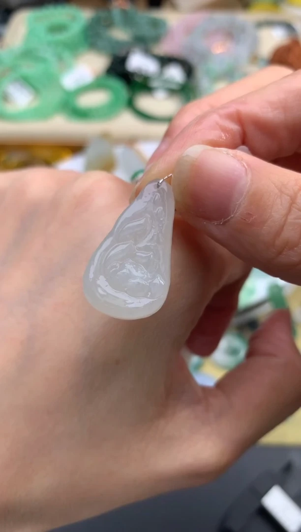 定制翡翠未镶嵌翡翠