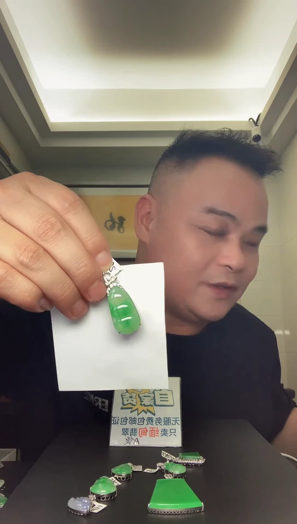 颈饰银S925镶嵌翡翠翡翠