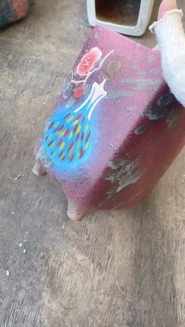 摆件29-118口12高24瑕疵  一个