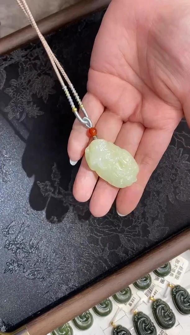 和田玉未镶嵌颈饰G12219