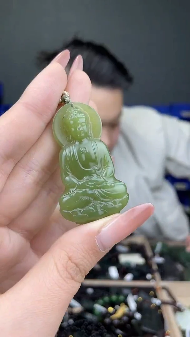 颈饰未镶嵌和田玉拍一发一，多样性发货！