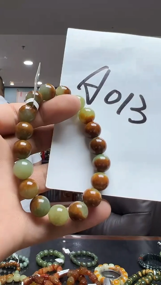 未镶嵌手链透闪石质玉多样性发货其中发一