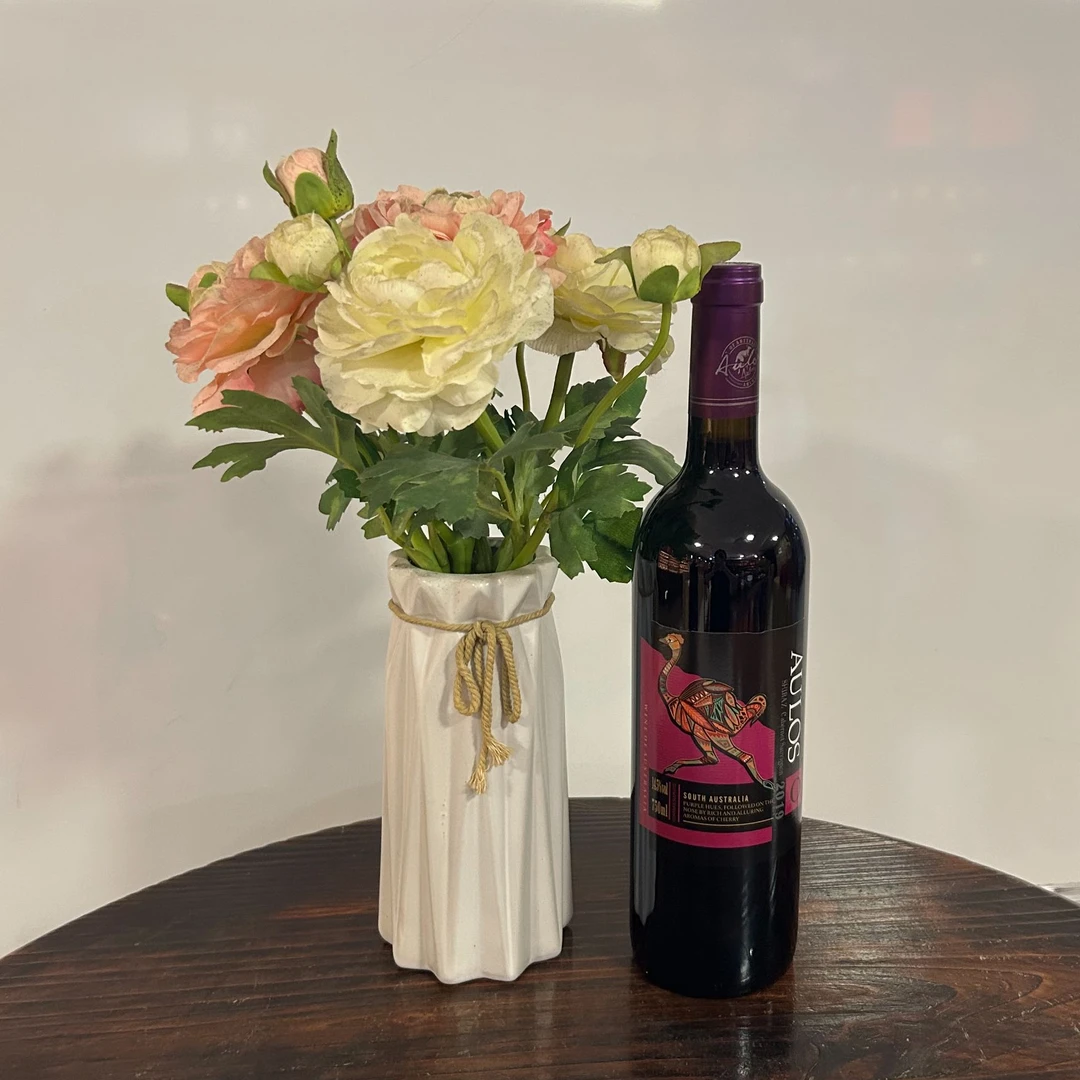 鸸鹋O干红葡萄酒