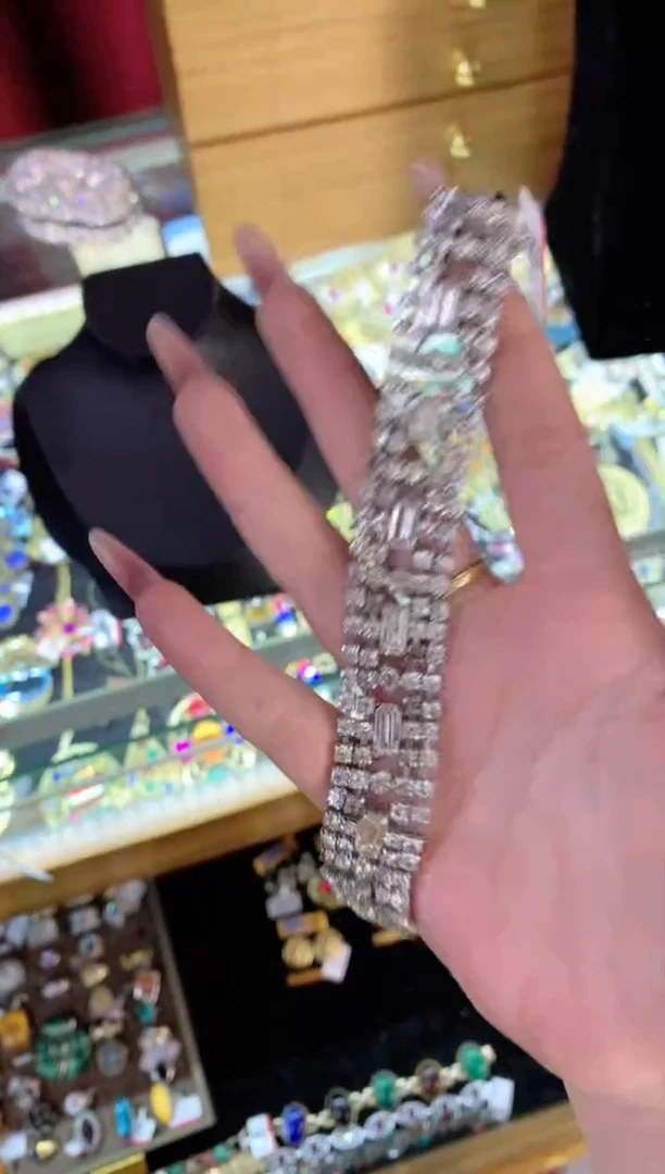 【闪购商品】瓷片楚楚中古珠宝甄选不退换