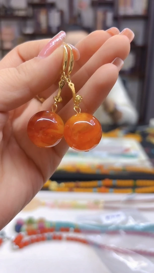 【闪购商品】蜜蜡耳饰14K金镶嵌耳坠E712