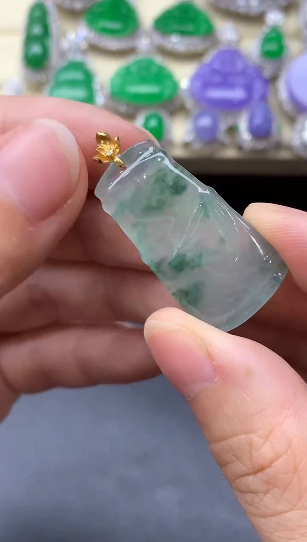 颈饰18K金镶嵌翡翠115-中国好珍宝