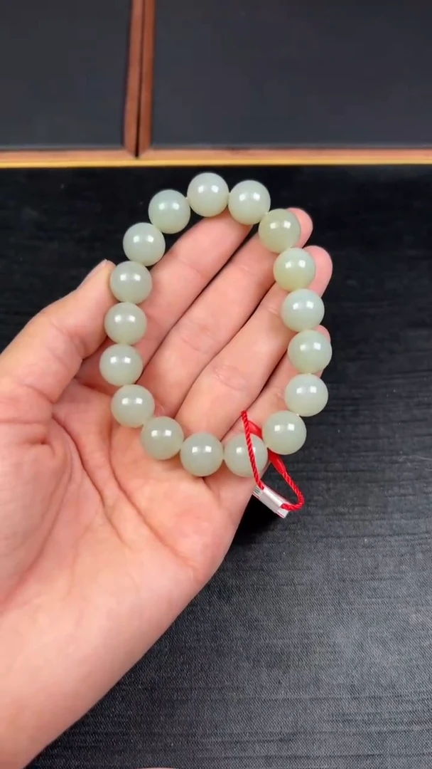 【闪购商品】和田玉手串未镶嵌且末微色差近矿卡12
