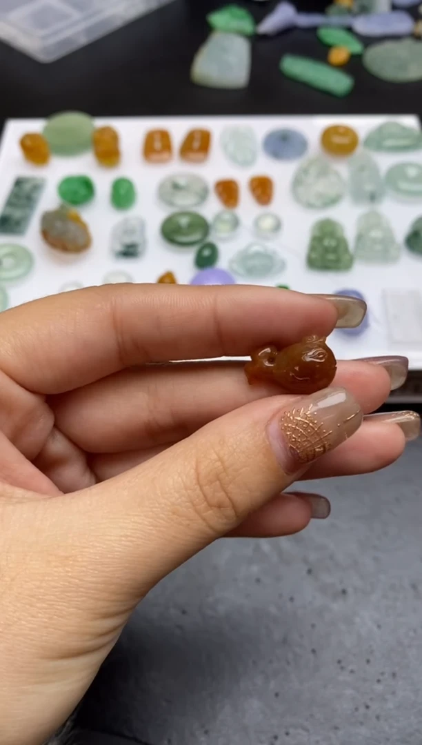 【闪购商品】定制翡翠未镶嵌翡翠毛货~
