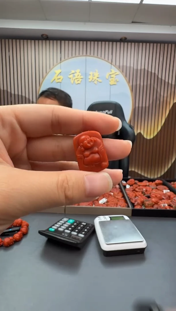 未镶嵌雕刻南红玛瑙010ZB0918产品一个