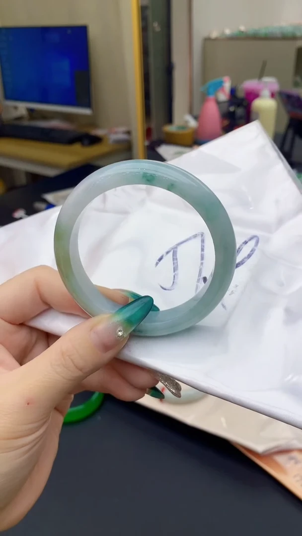 【闪购商品】翡翠手镯未镶嵌0229828161