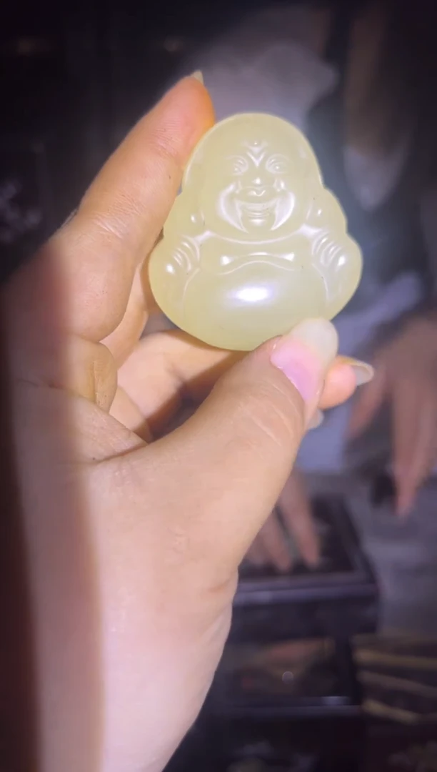 和田玉未镶嵌挂件和田玉 佛像 吊坠 一件