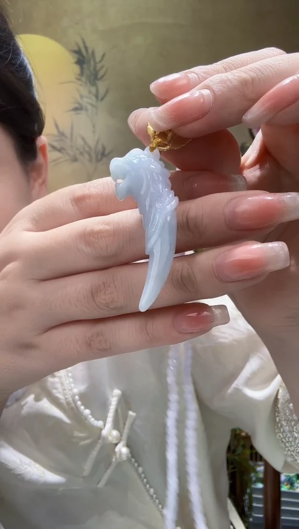 翡翠未镶嵌颈饰吊坠