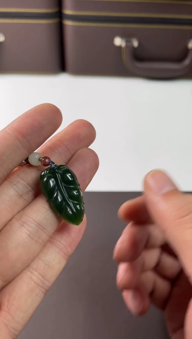 颈饰未镶嵌和田玉多样性发货，拍一发一