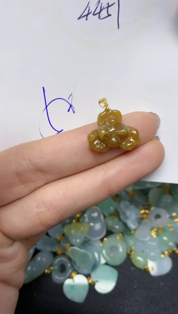 【闪购商品】翡翠颈饰18K金镶嵌天然翡翠A货