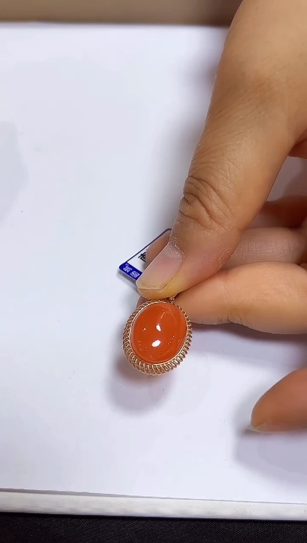 颈饰14K金镶嵌南红玛瑙挂件