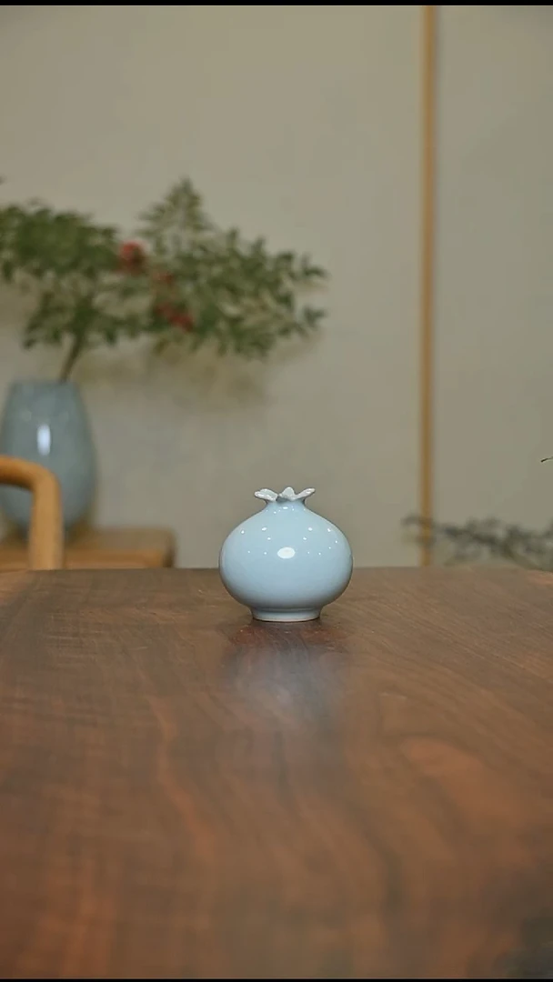 石榴瓶 天青 微瑕 朱家汝窑款