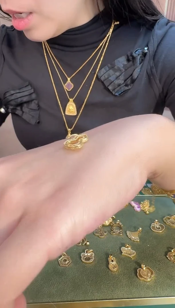 镂空葫芦吊坠 0.4（附带礼盒包装）