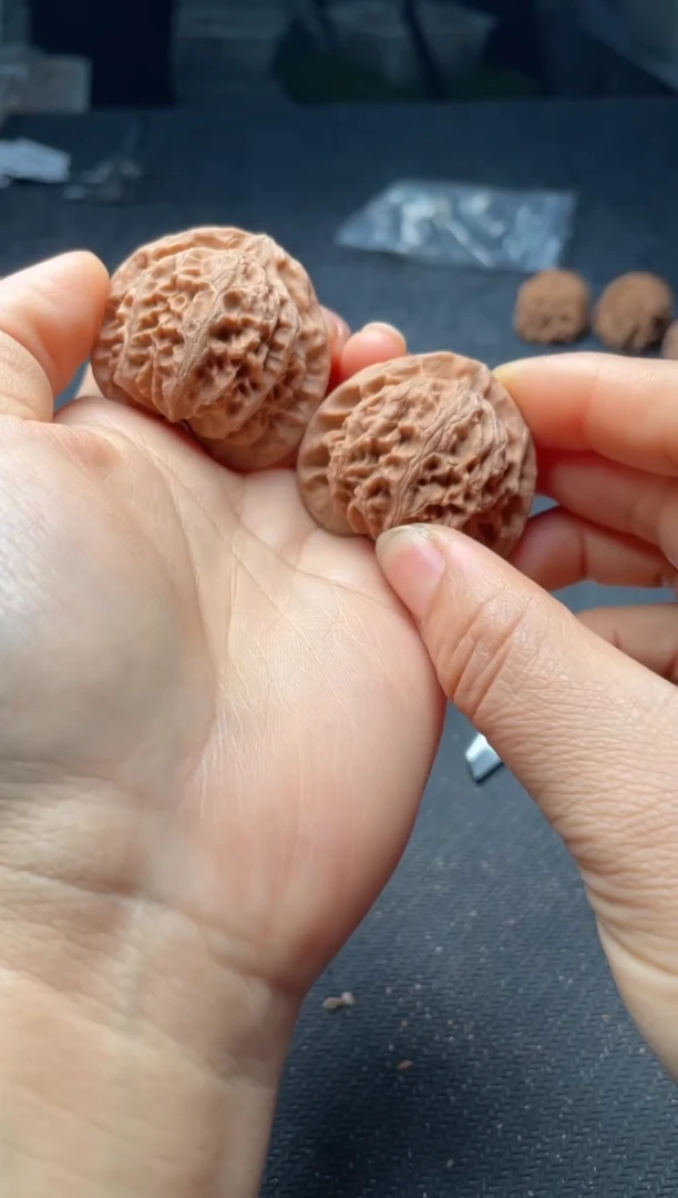 把件文玩核桃w307  宫灯40尺