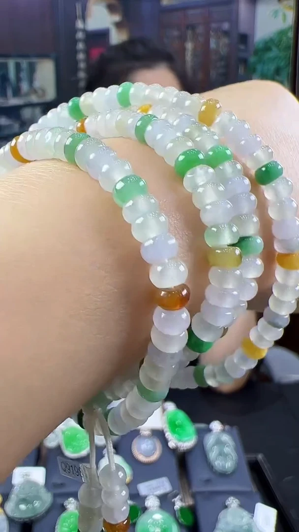 未镶嵌挂件翡翠珠串