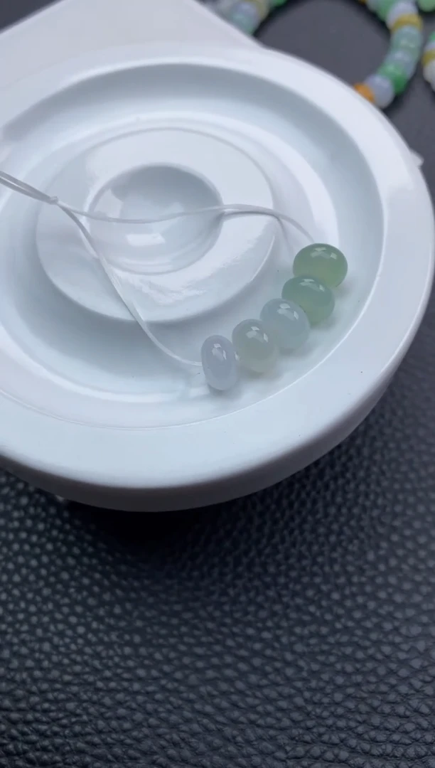 翡翠散珠51天然A货翡翠散珠卡9+