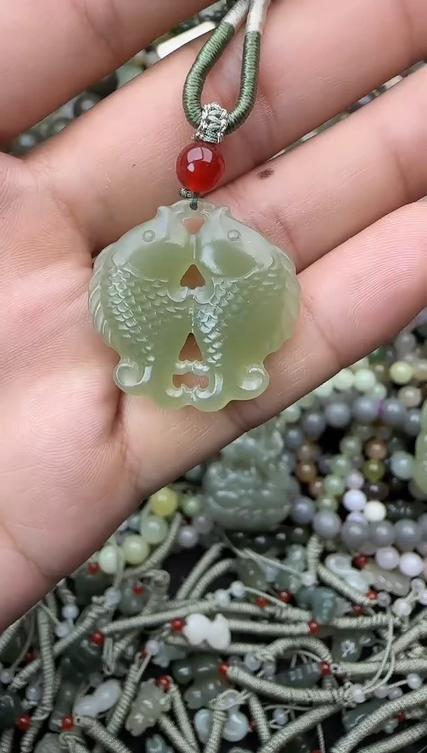 颈饰未镶嵌和田玉拍一发一