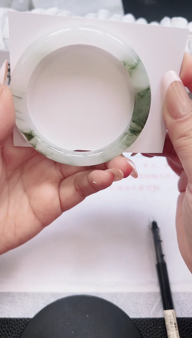 未镶嵌手镯石英质玉121-57.2