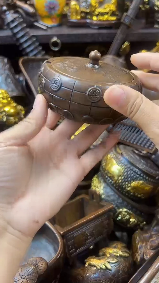1案台摆件，物品摆件