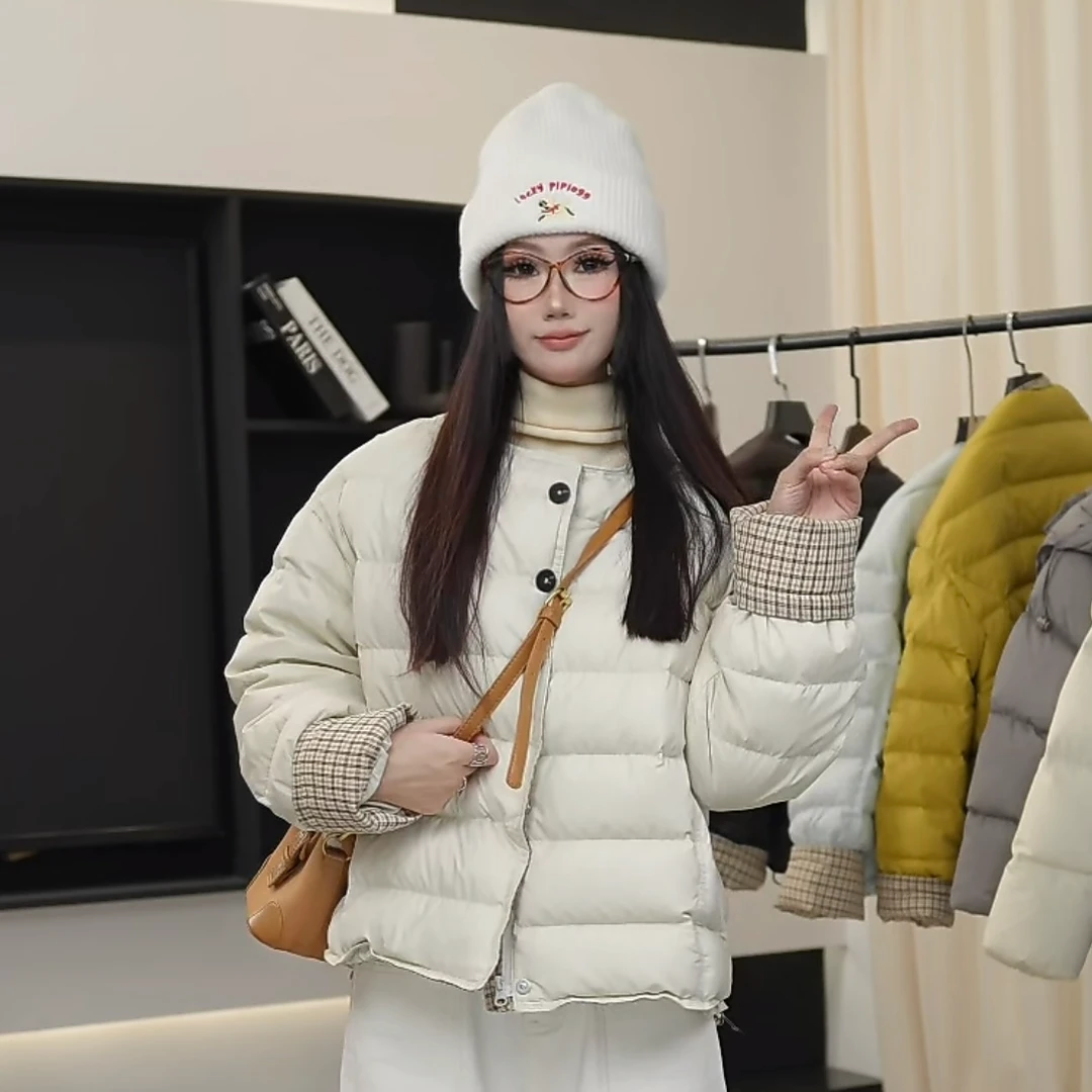 韩版保暖三粒扣格子拼接圆领短款羽绒服女百搭宽松冬季外套
