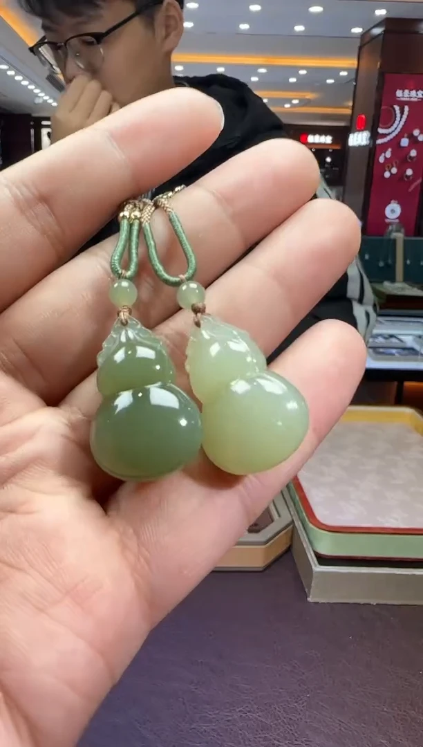 未镶嵌和田玉挂件【陆1229】114 7021 多样性发其一