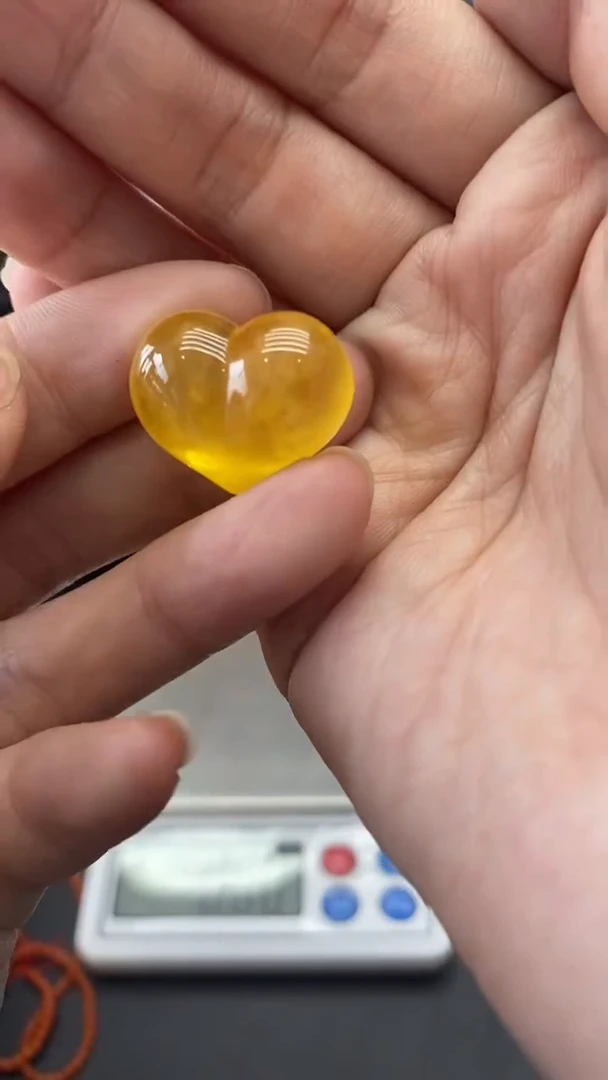 琥珀未镶嵌珠宝奇石2162