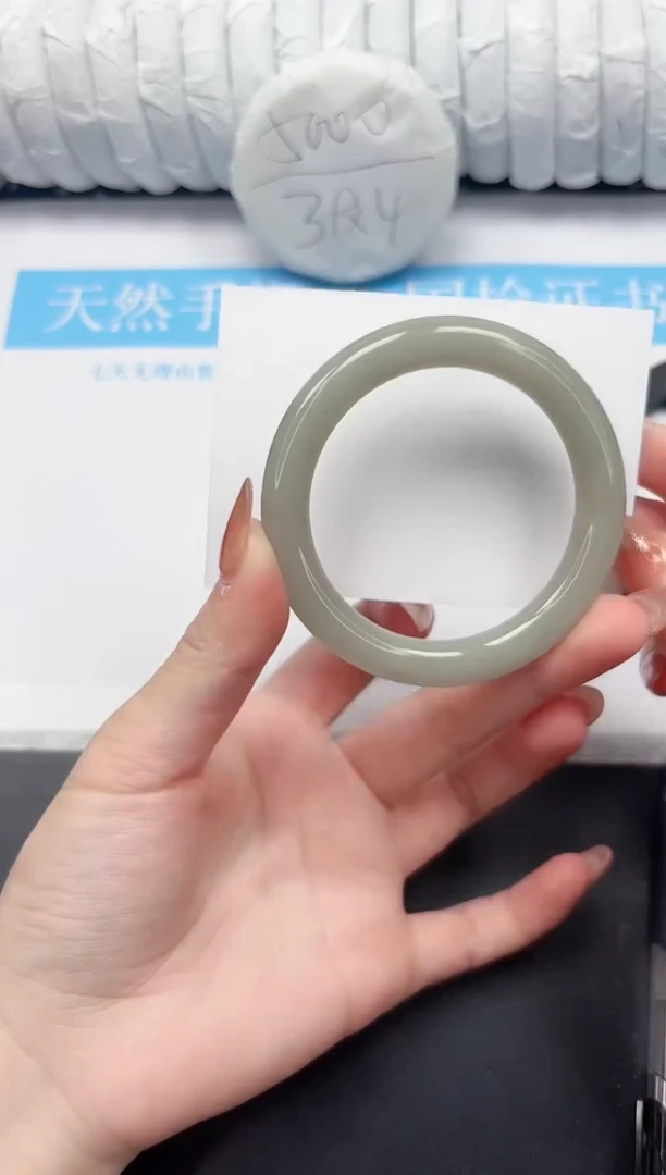 未镶嵌手镯石英质玉27-55.8DY