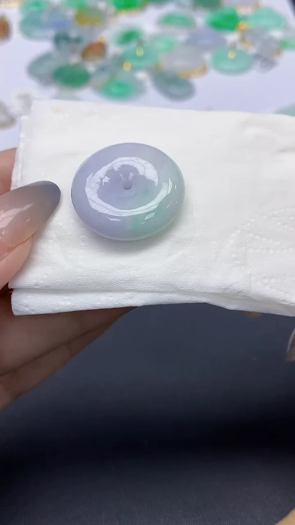 翡翠未镶嵌颈饰天然缅甸a货翡翠